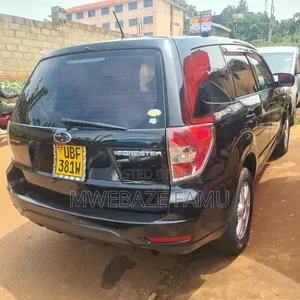 Photo - Subaru Forester 2011 Black