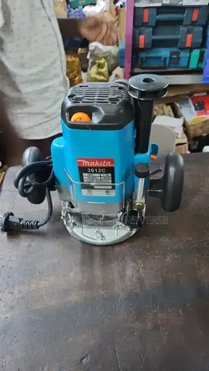 Wood Router Makita 1500w