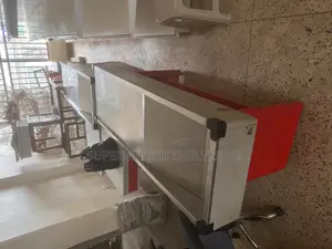 Supermarket Counter Used but Condition on Sale at 1800000