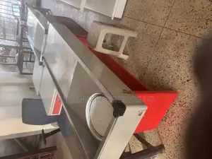 Supermarket Counter Used but Condition on Sale at 1800000