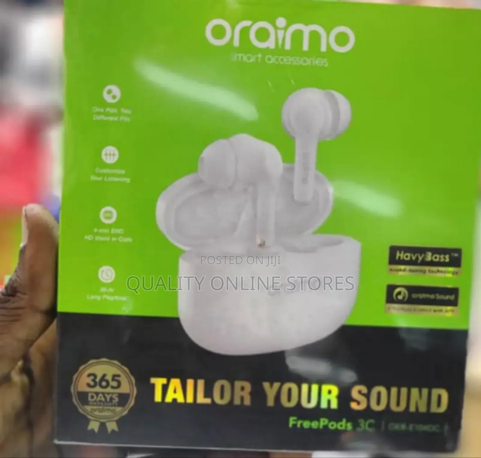 White Oriamo Pods