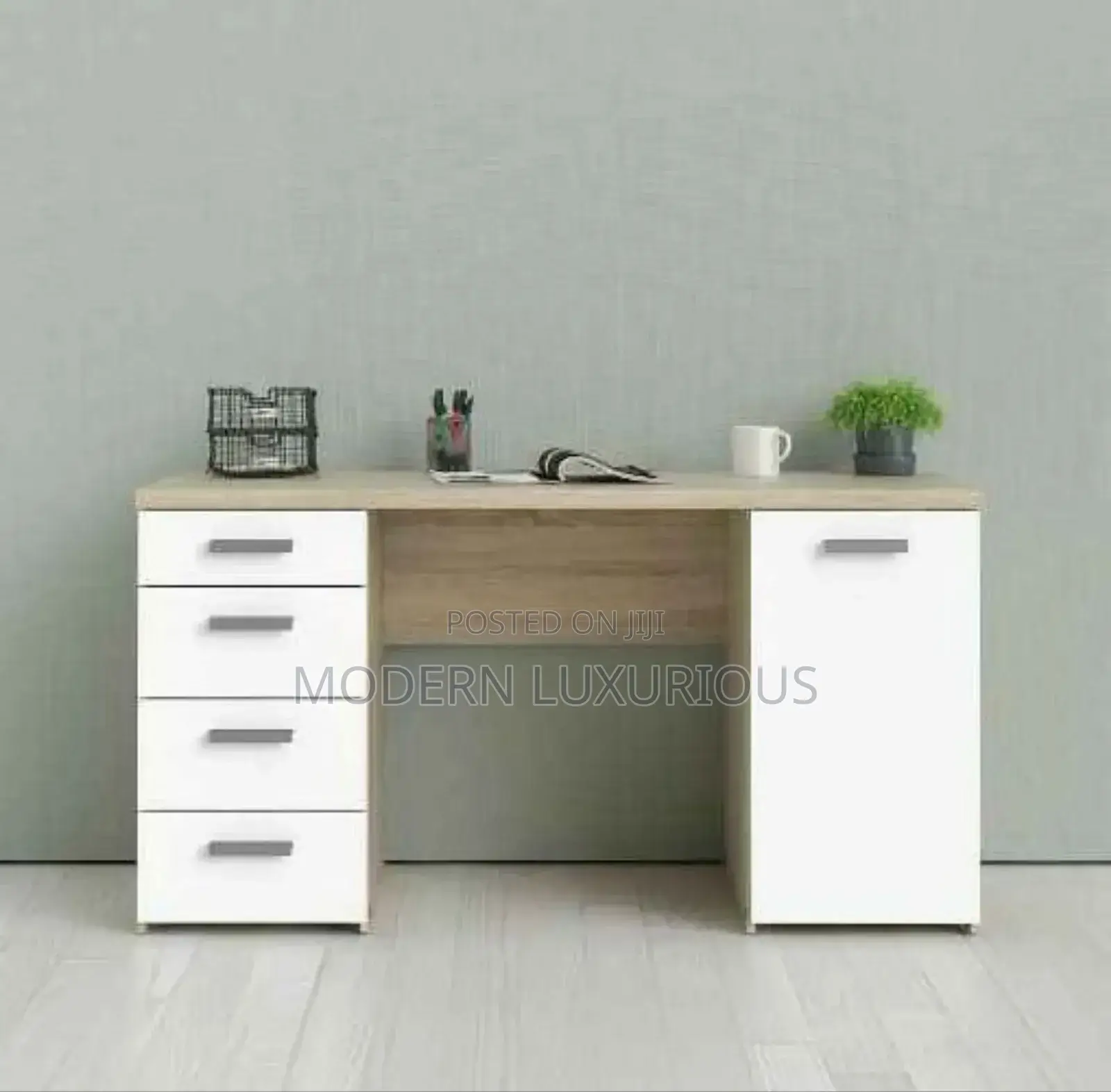 Office Desk/ Modern / White Portal /to Another /Modern/
