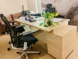 Modern Good/ Furniture Office /Desk / Office Table/ Modern
