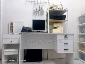The Brown Office Table/ Has Modern /Good Office Table/
