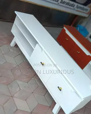 Solid Mahogany Tv Stand/
Made on Order. /Call or Whatsapp /