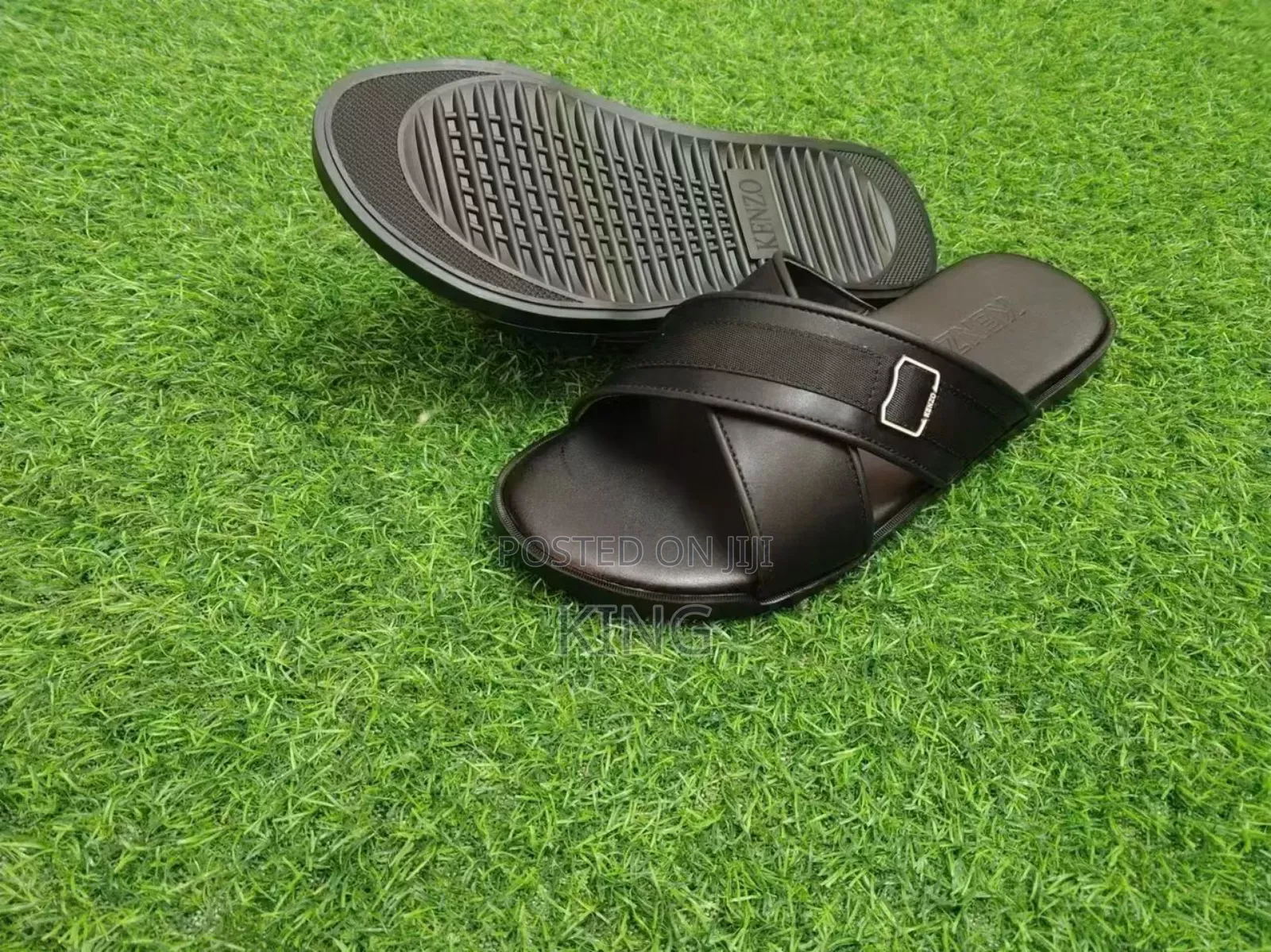 Grand Bossy Sandals