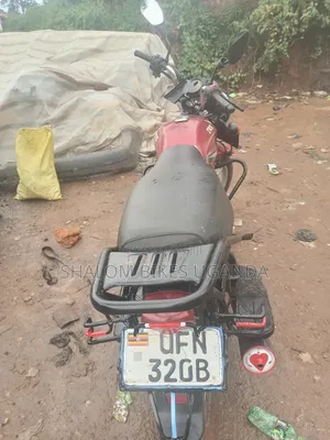 TVS HLX 125 2023 Red