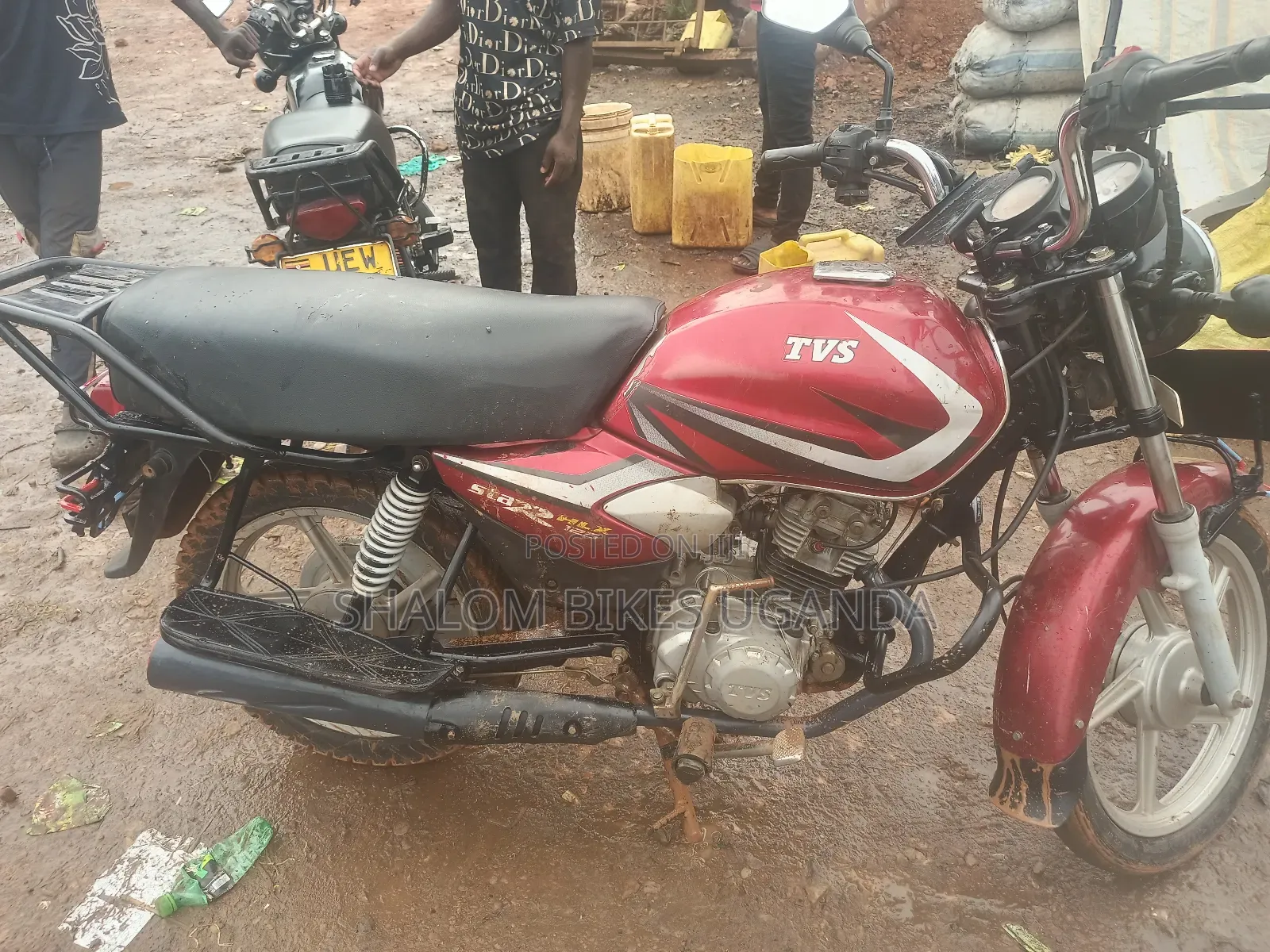 TVS HLX 125 2023 Red