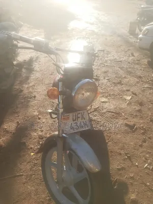 Bajaj CT 110X 2022 Red