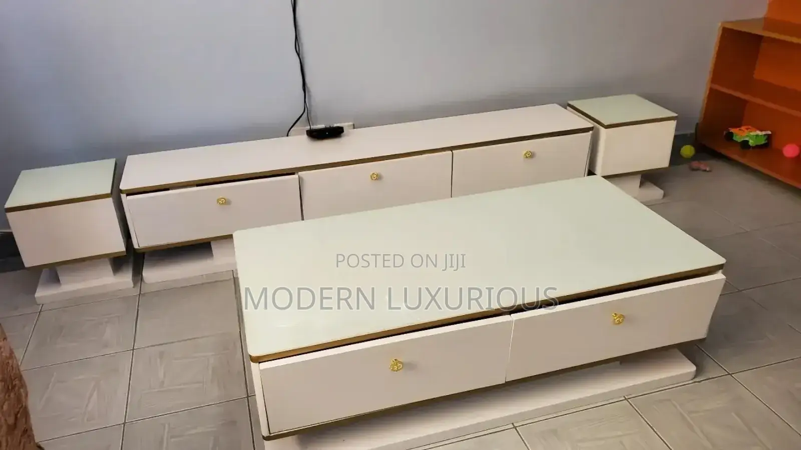 This Set Issa/ Favourite Center/ Table and Tv Stand /