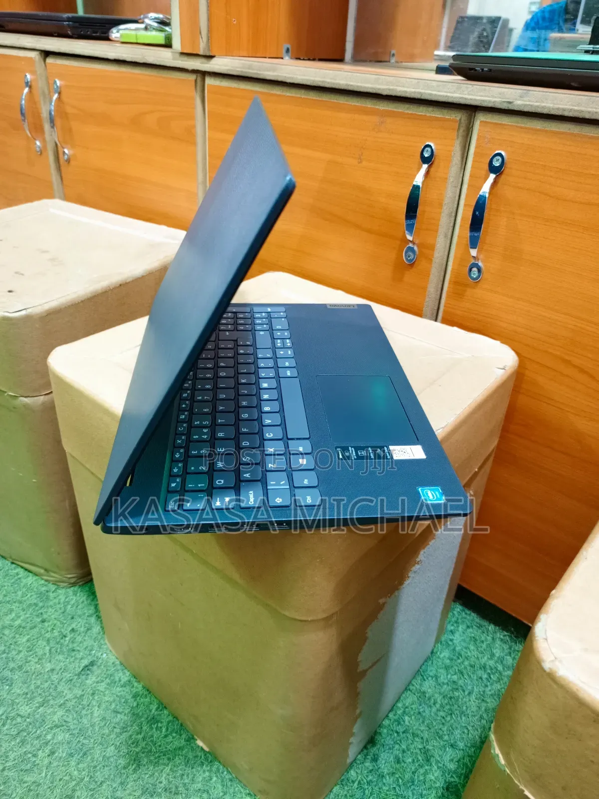 Laptop Lenovo IdeaPad 120S 4GB Intel Celeron HDD 500GB