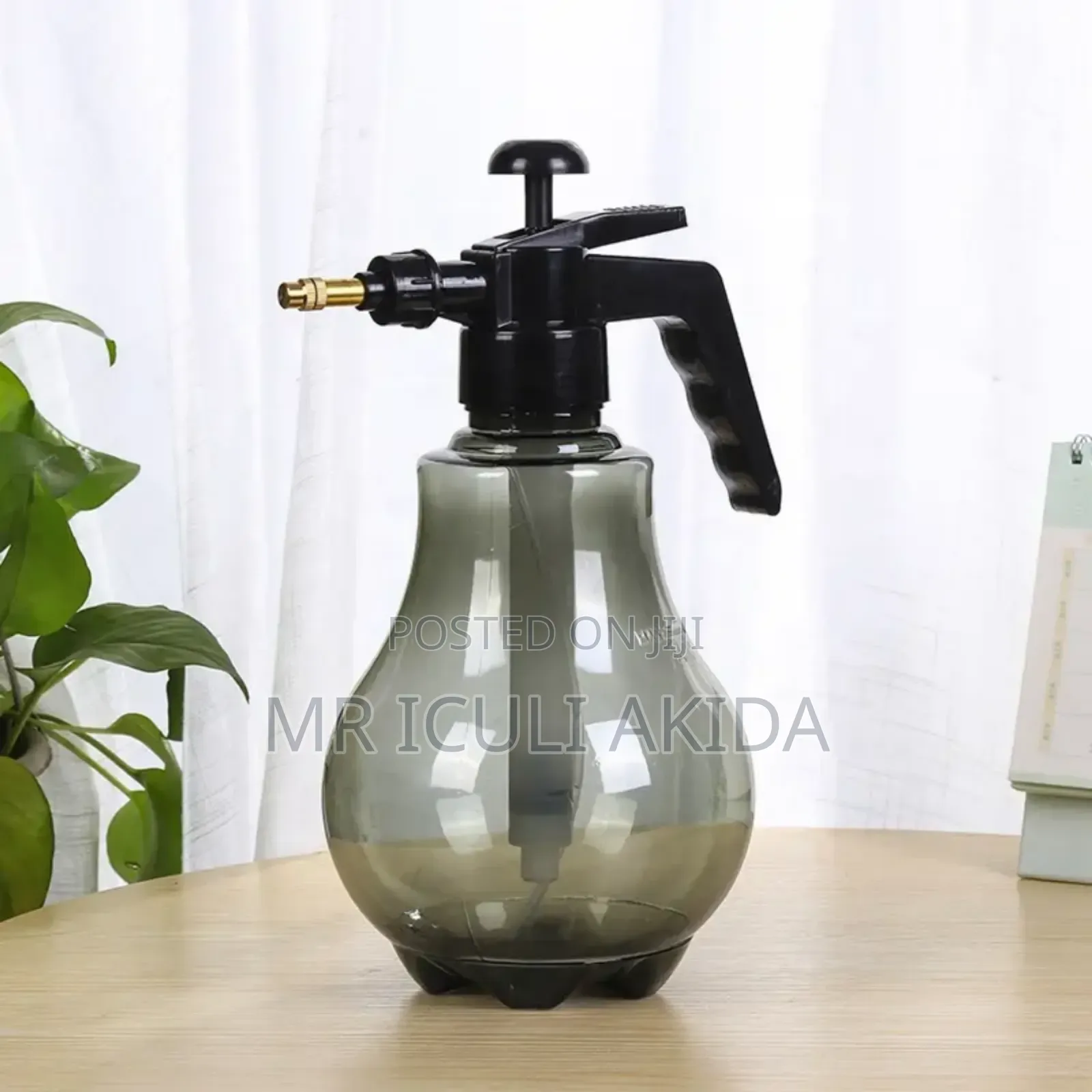 Plastic Garden Water Pump Spaying, Watering Bottle