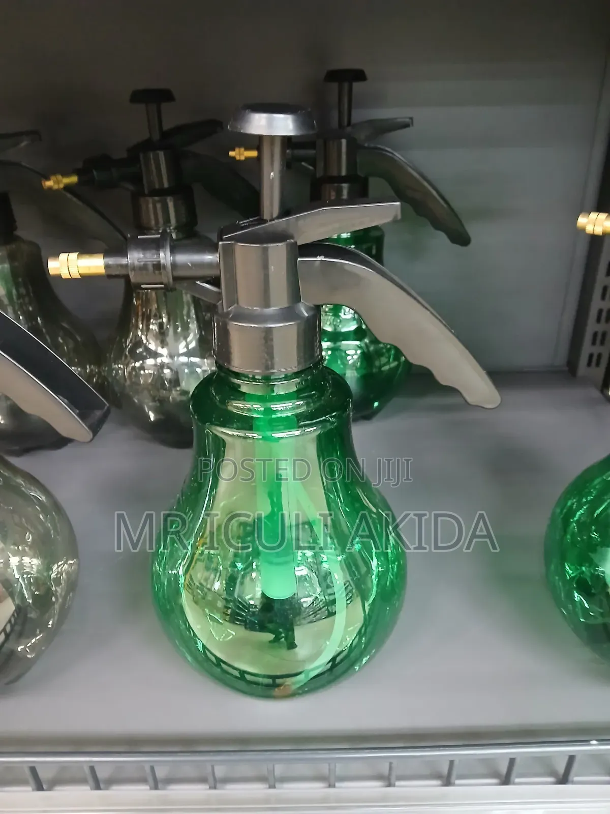 Plastic Garden Water Pump Spaying, Watering Bottle
