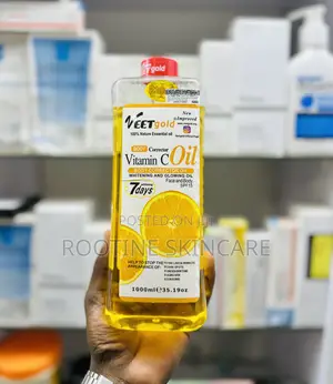 Photo - Veetgold Vitamin C Brightening Correcting Body Oil
