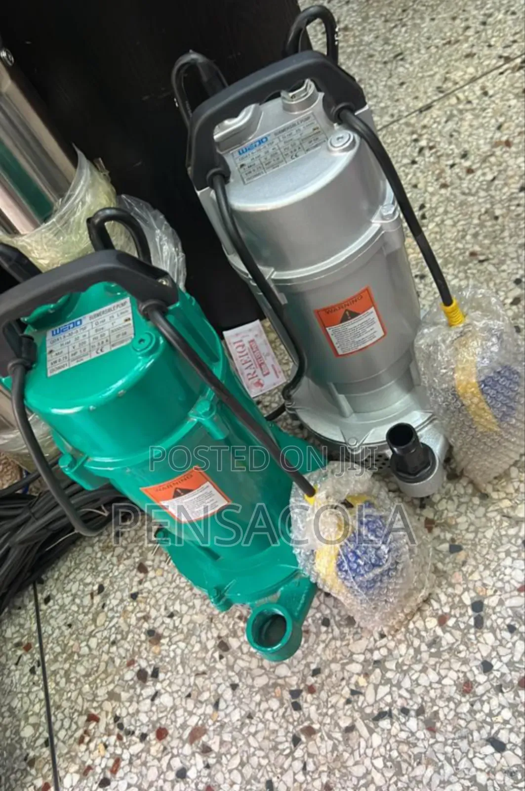 32m (106feet ) Submersible Water Bottle