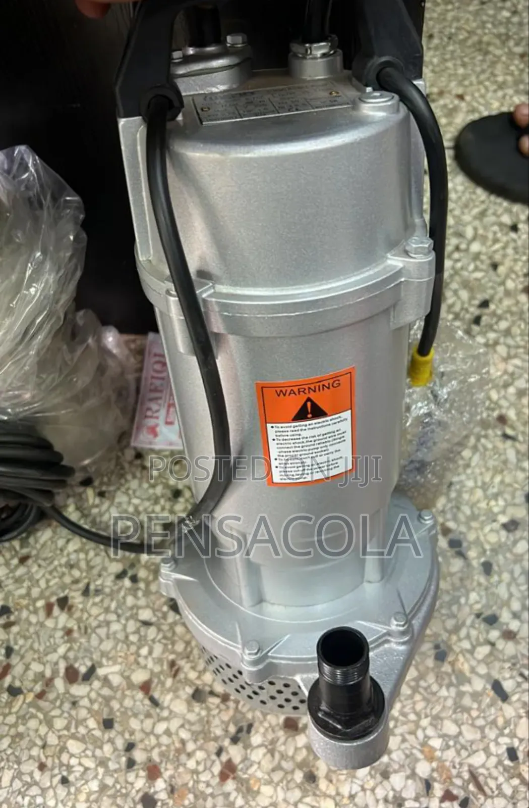 32m (106feet ) Submersible Water Bottle