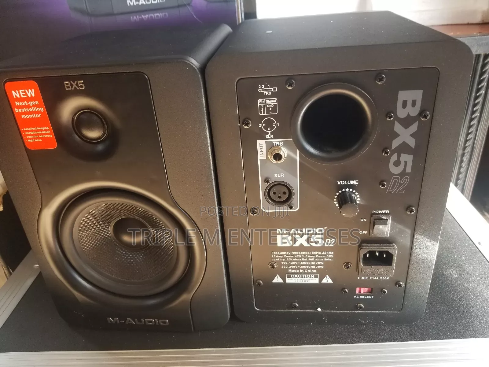 Amplified Studio Monitor