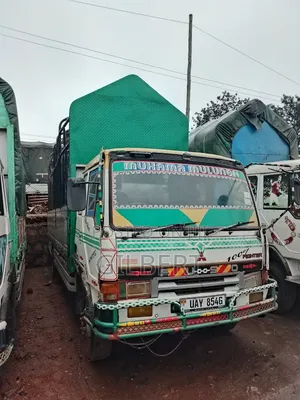 Fuso Fighter Lorry