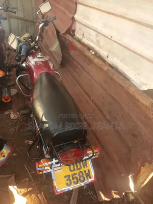 Bajaj Boxer 100 2016 Red