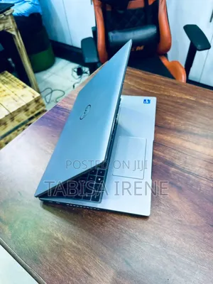 New Laptop Dell Precision 3561 16GB Intel Core i5 SSD 512GB