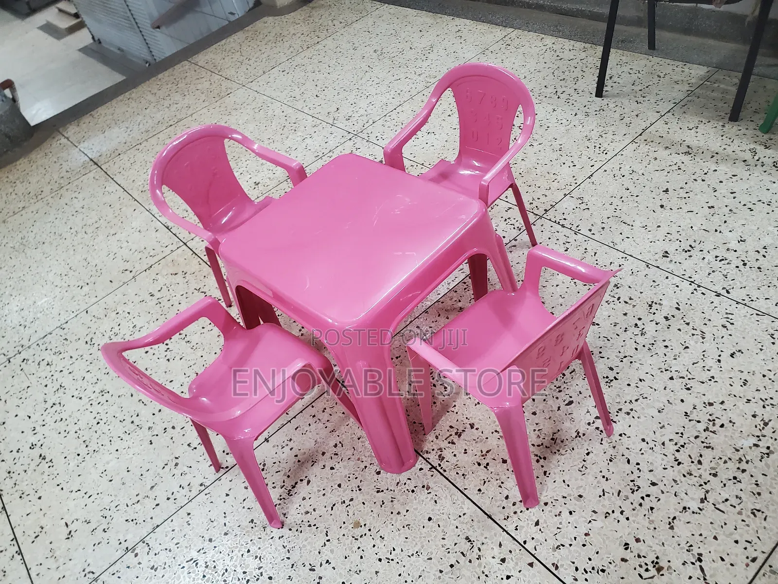Kids Chairs and Table Set Advanced*