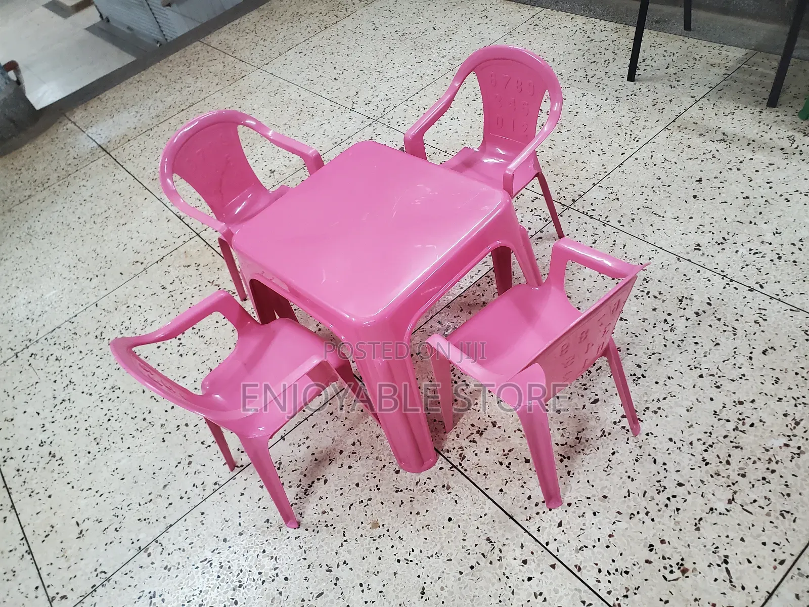Kids Chairs and Table Set Advanced*
