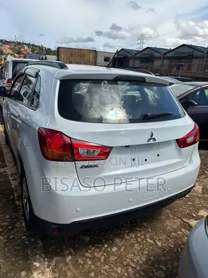 Photo - Mitsubishi ASX 2013 White