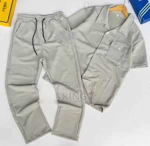 Snapback Track Outfit