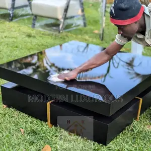 Center Table/Classic Modern Style Center Table Black and Gold Design