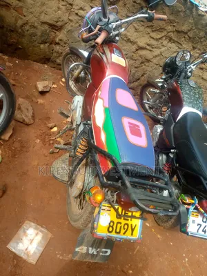 Photo - Bajaj Boxer 2022 Red