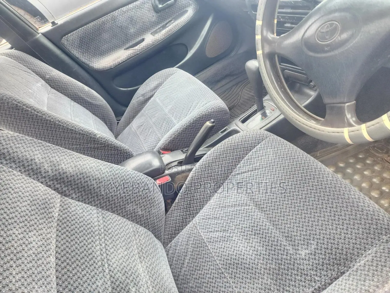 Toyota Corolla Sedan Automatic 1996 Gray