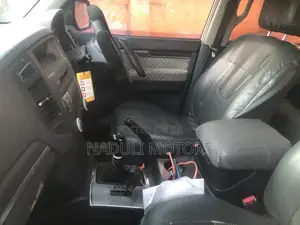 Mitsubishi Pajero 2010