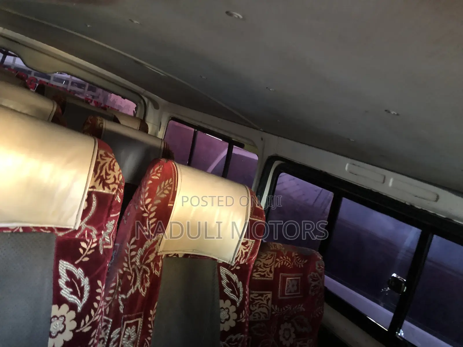 Toyota HiAce 2010 White