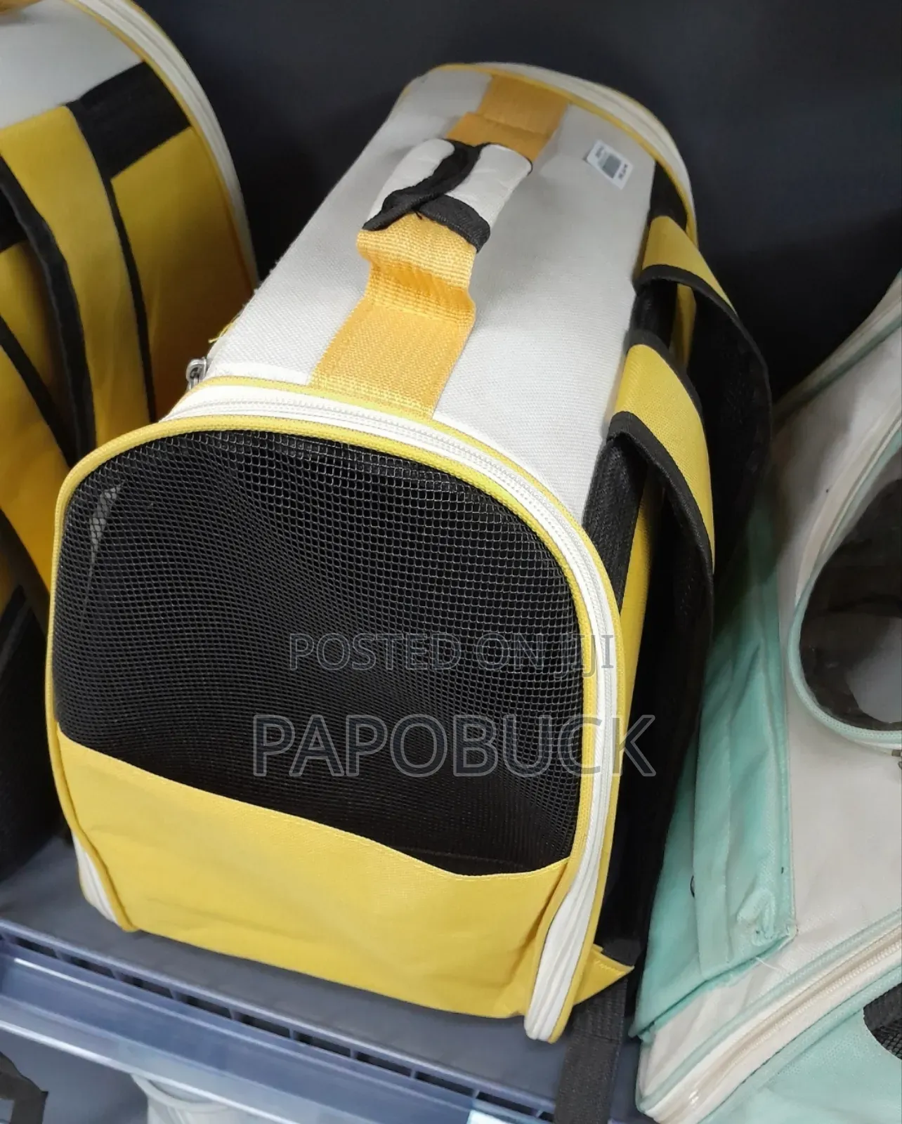 Medium Sized Pet Bag Carrier