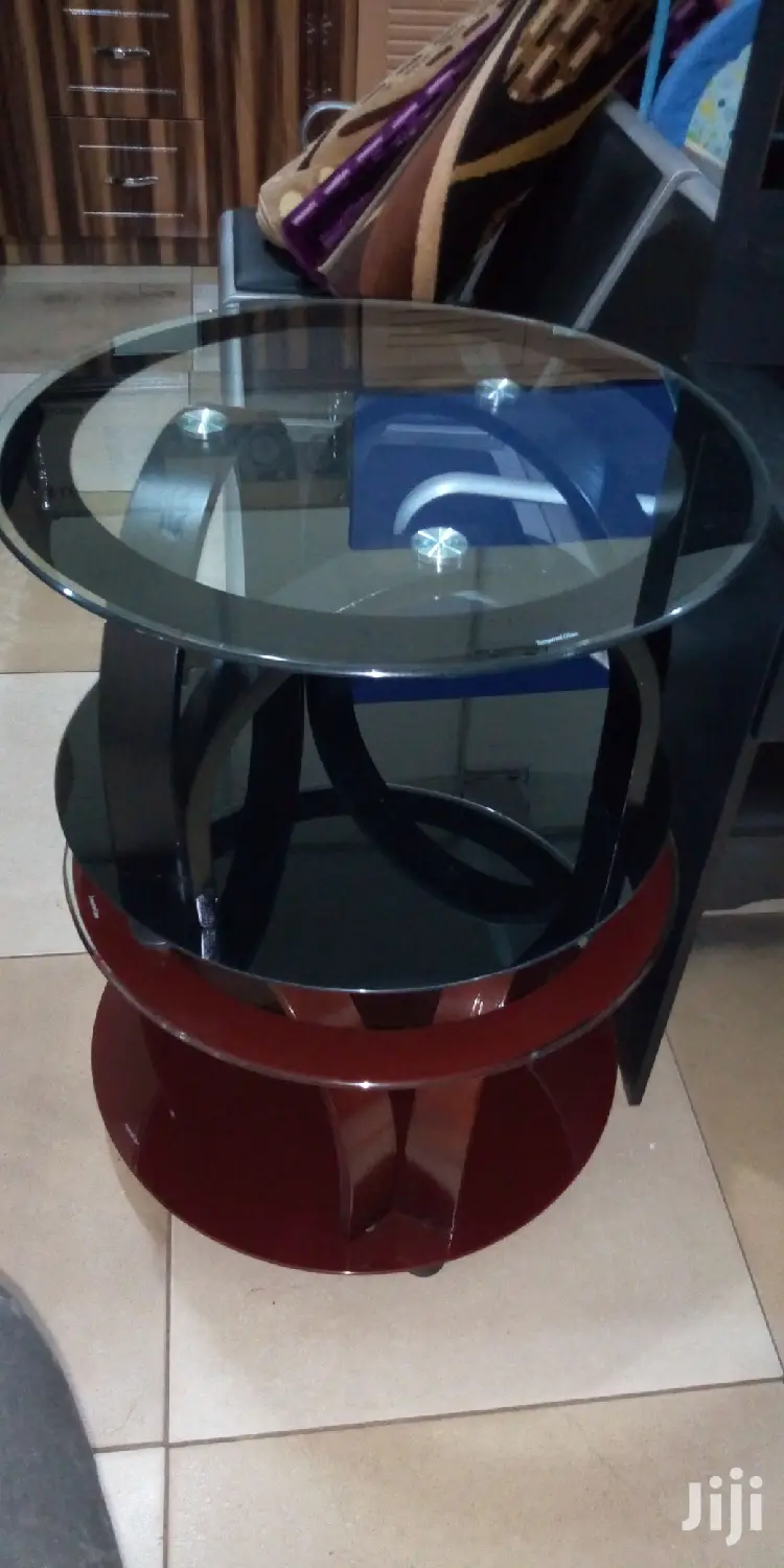 Round Shape Center G Table