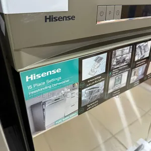 Hisense 3-in-1 \\ 15 Place Setting Dish Washer \\ Hs623e90g
