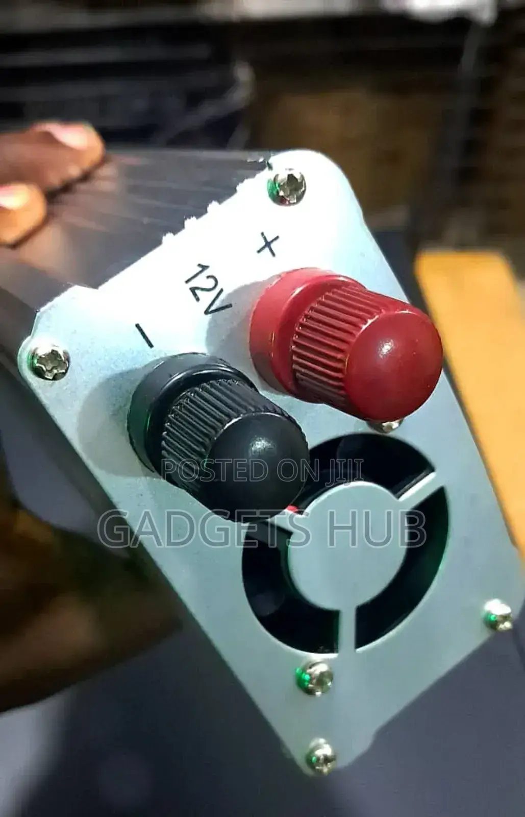 Dc to Ac Solar Power Inverter 2000 Watt Dc12v to Ac230v
