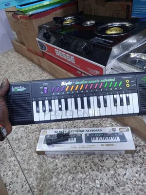 Photo - 32-Key Electronic Keyboard