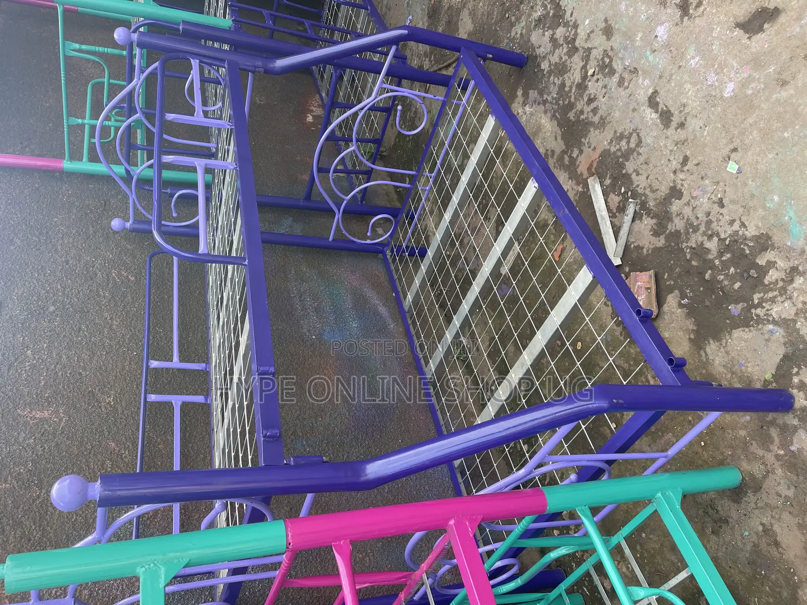 4by6 and 3by6 Metal Deckerbed With Net and Ladder