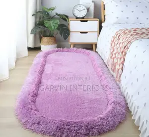 Oval Side Bed Carpet