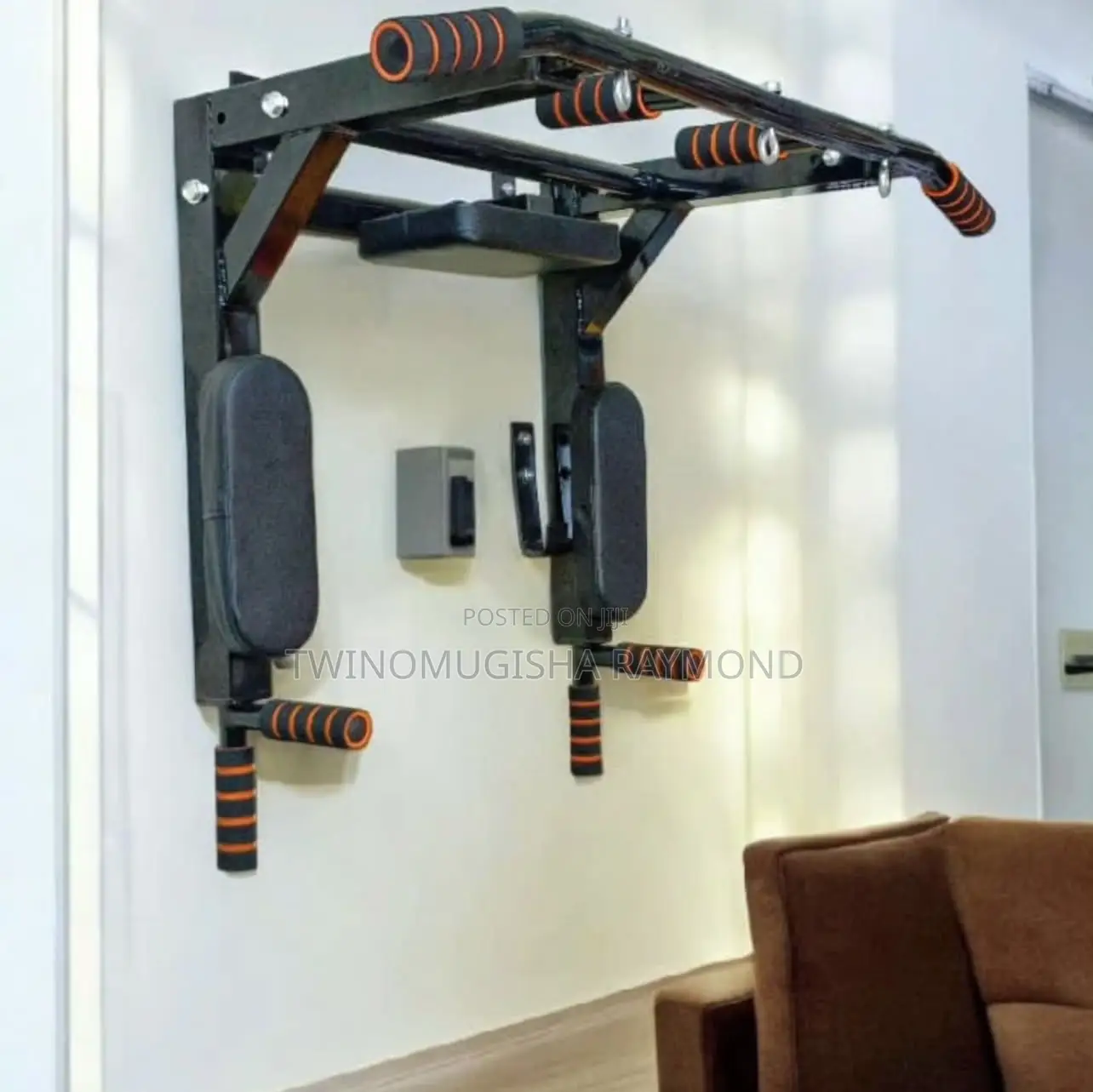 Wall Mount Pullup/Chin-up Machine
