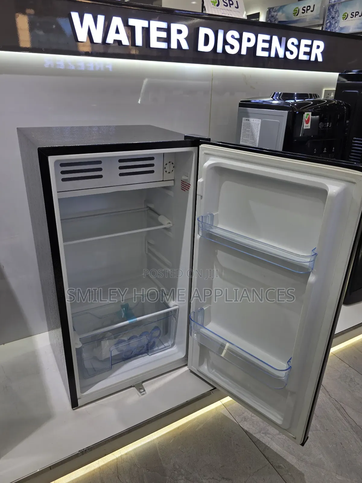 120ltrs SPJ Single Door Black Refrigerator at 20% Discount