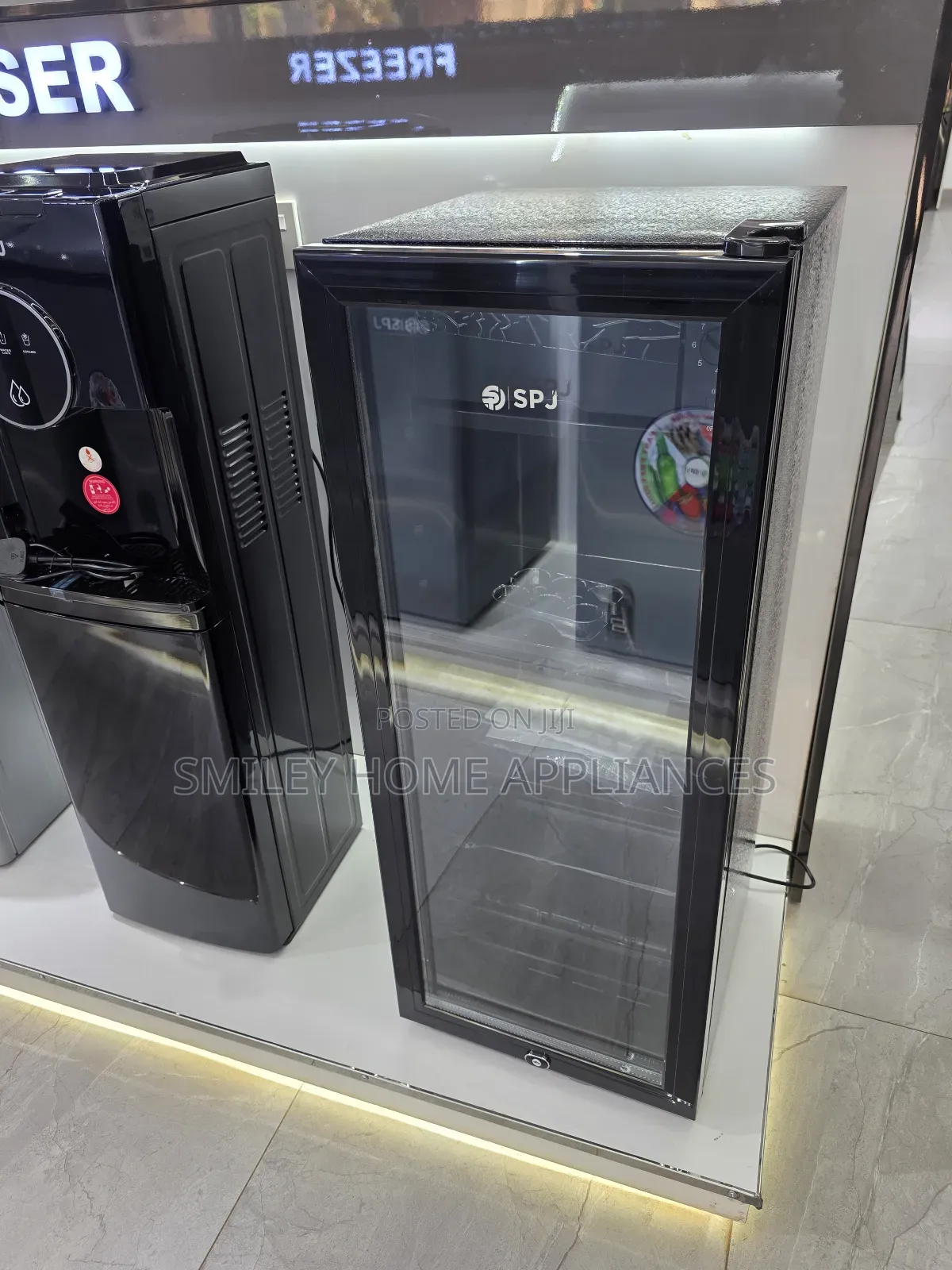 130ltrs SPJ Show Case Chiller Refrigerator at 20% Discount