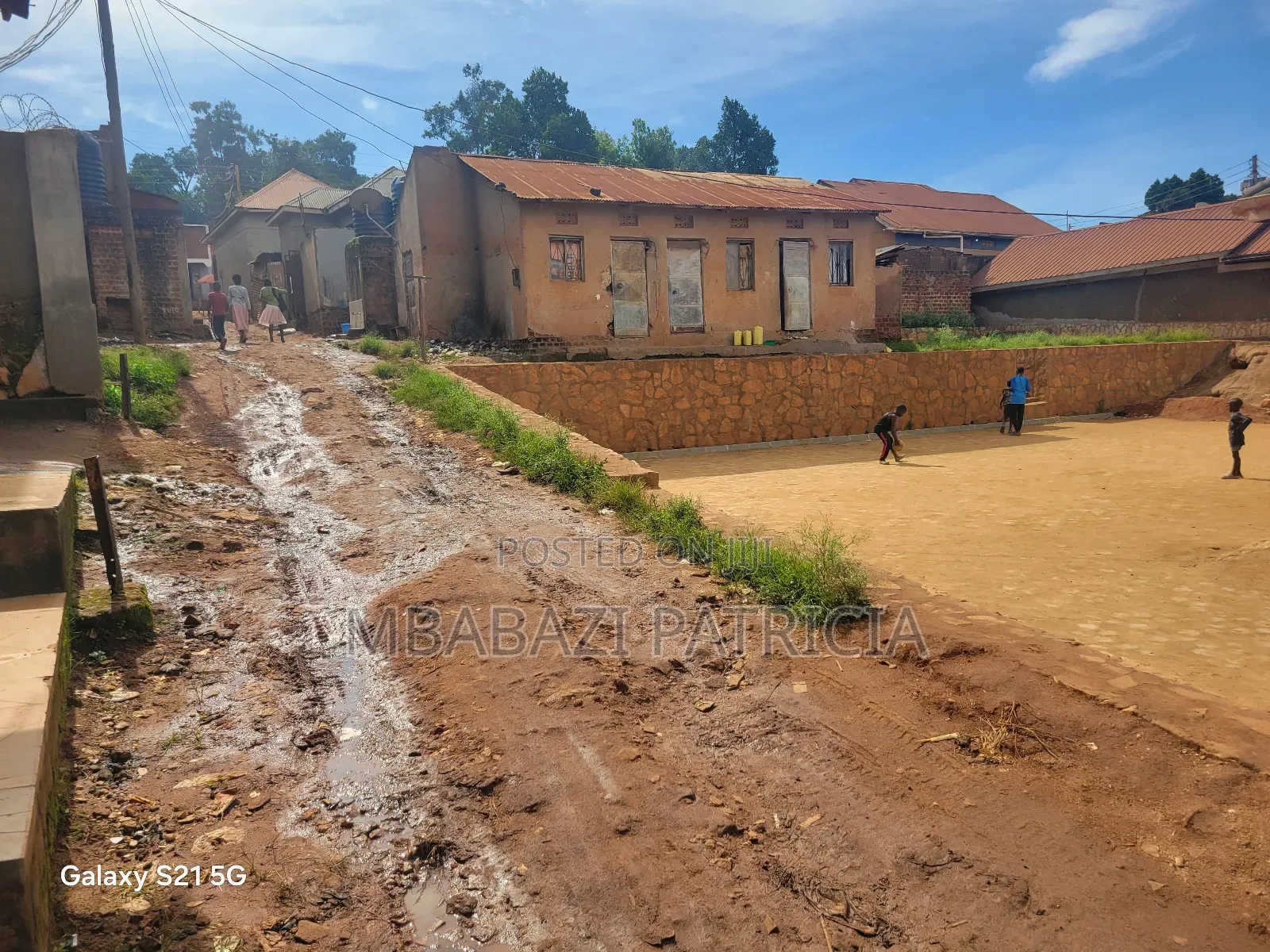 4bdrm House in Jinjakali, Kawempe for sale