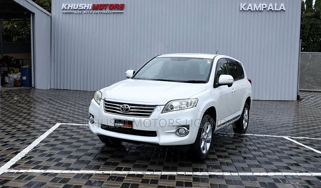 Toyota Vanguard 2012 Pearl