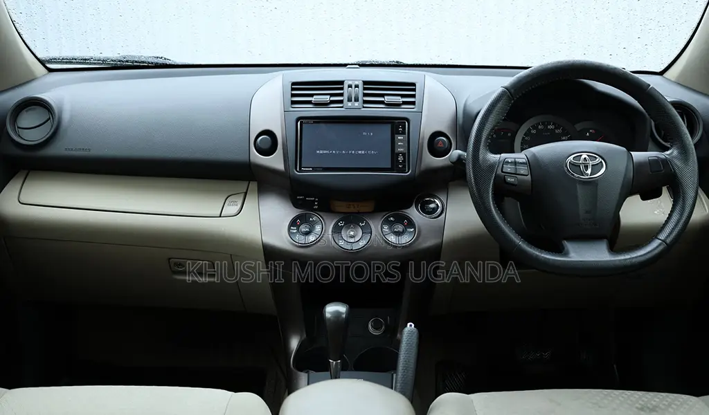 Toyota Vanguard 2012 Pearl