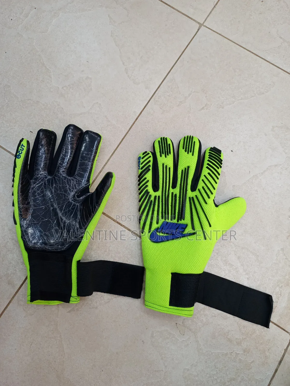 Nike Goal Keeper Gloves Original