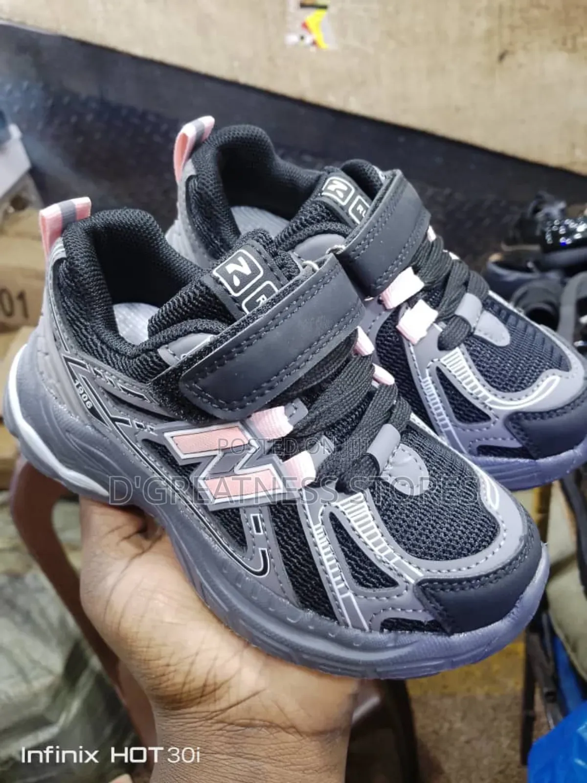 Sports Shoes