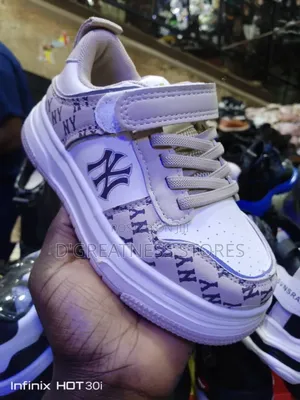 Sports Shoes