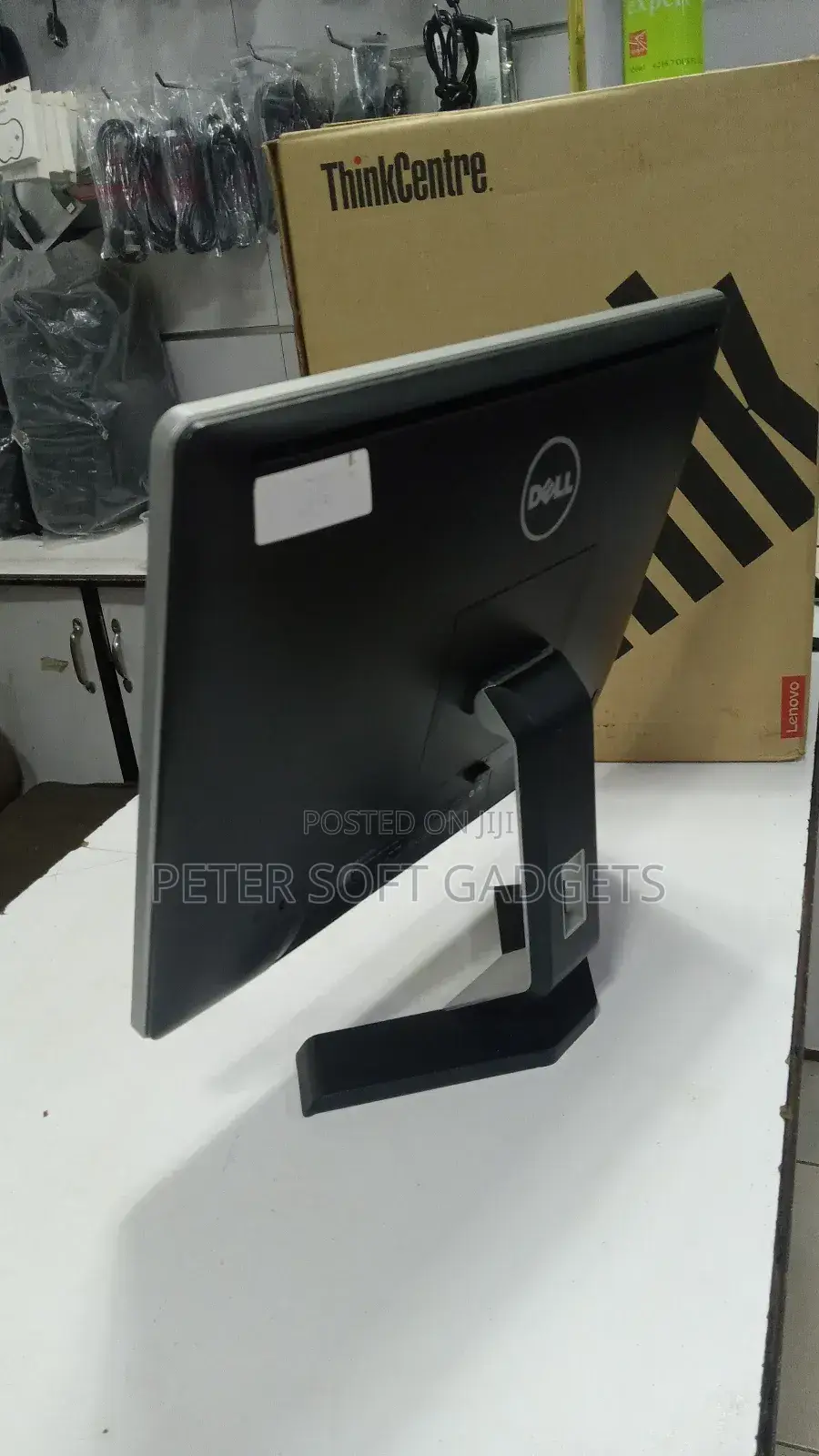 Dell Monitor 19square